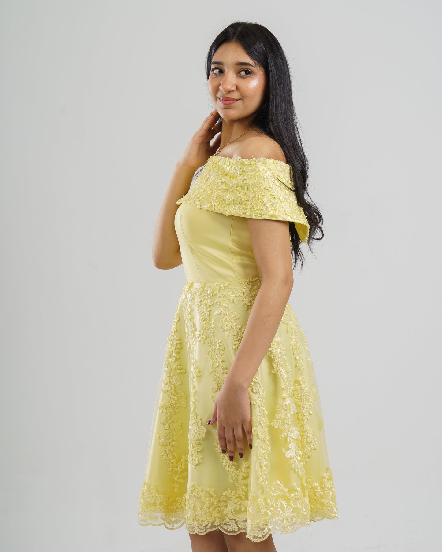 Lemon Glow Lace Party Dress